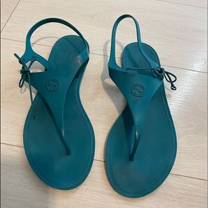 Gucci Katina Rubber Thong Sandals
